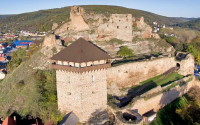 Filakovo_hrad_z