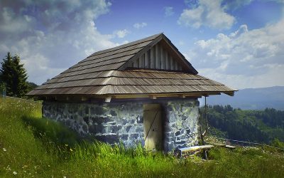 Turistická útulňa na Javorinke _z