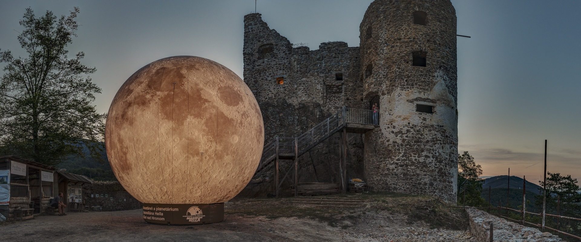 nočné prehliadky hradov